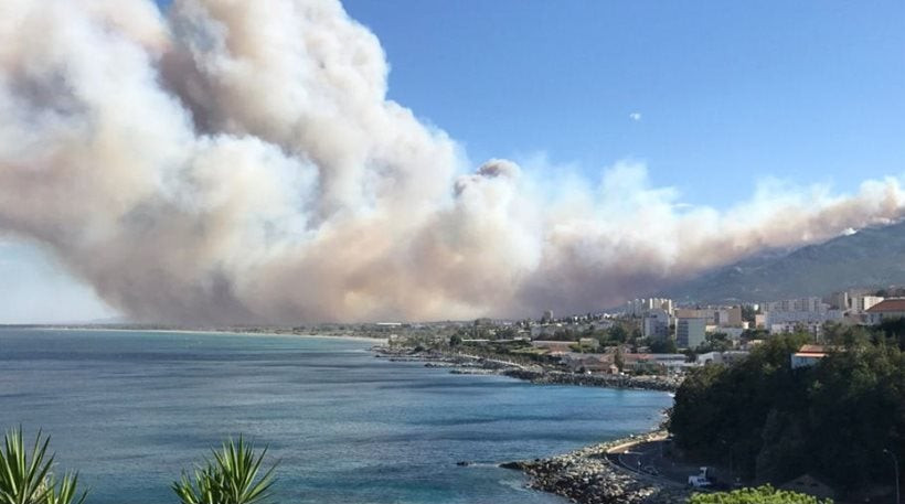 Κορσική και Σαν Τροπέ σε κατάσταση έκτακτης ανάγκης: Η Γαλλία ζητά βοήθεια από την ΕΕ
